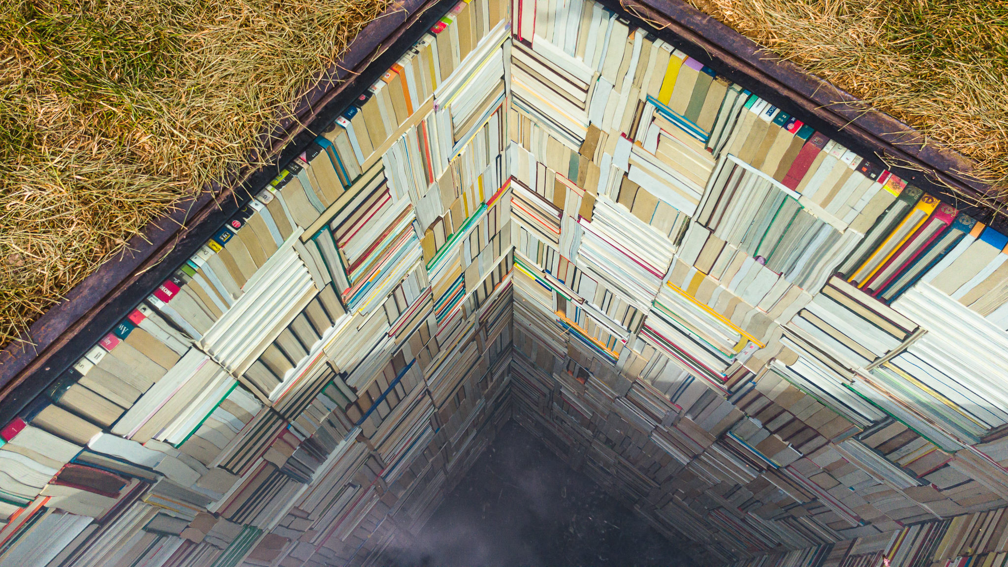 Susanna Hesselberg - Quand mon père est mort c'était comme si une bibliothèque entière avait brûlé - PASSAGES INSOLITES 2021